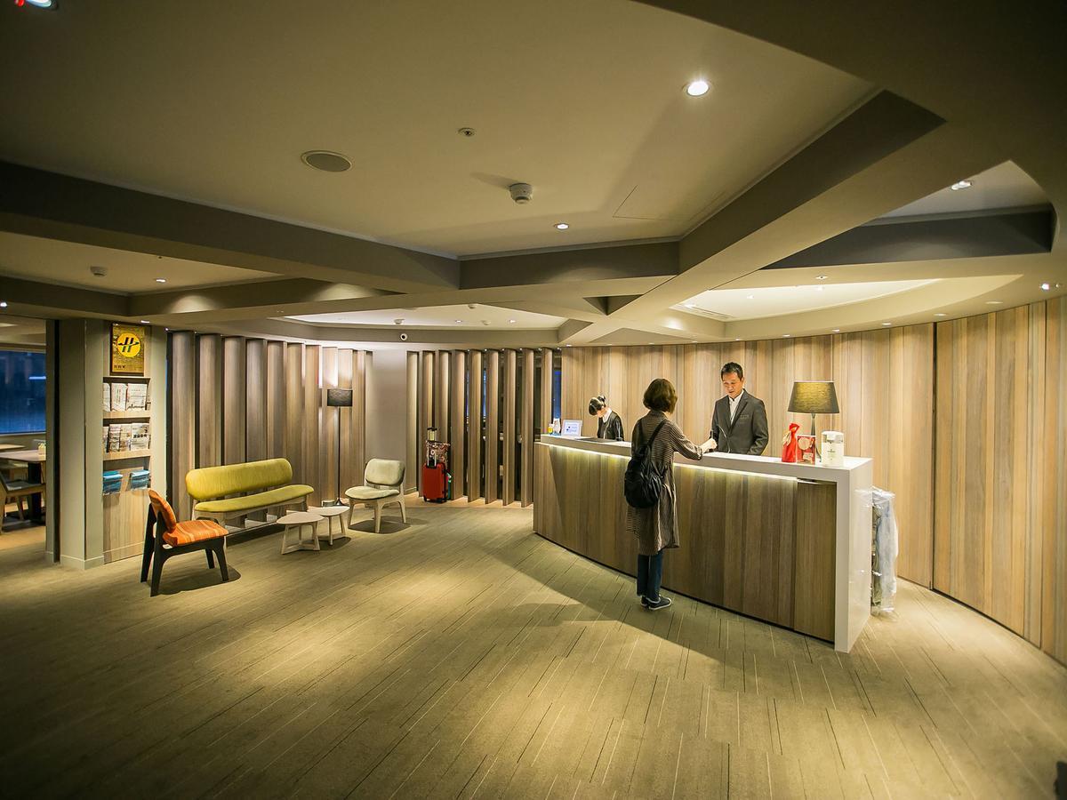 Royal Inn Taipei Linsen - Huashan 1914 Creative Park Exterior photo